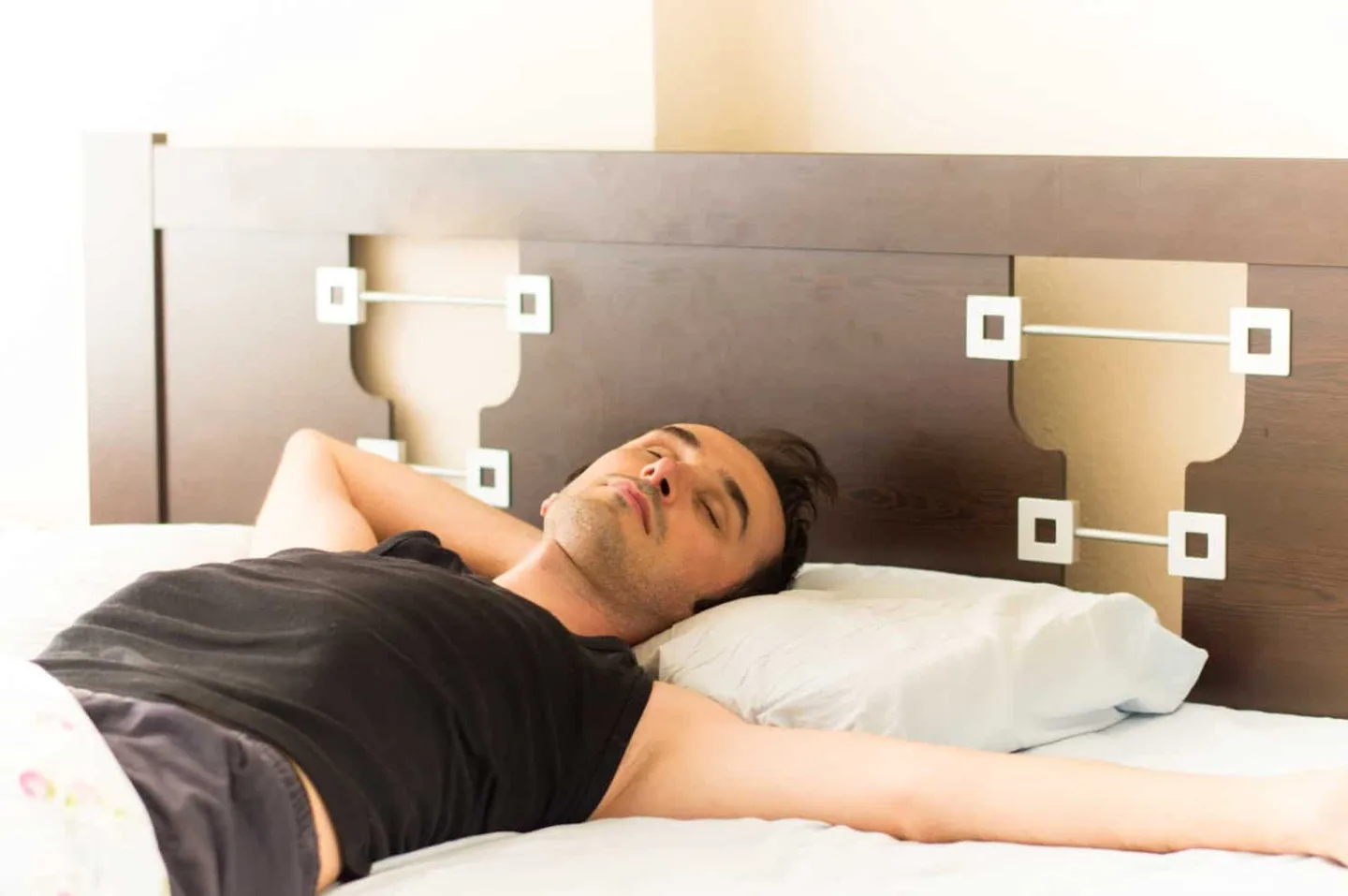Consecuencias de dormir en un colchón demasiado duro