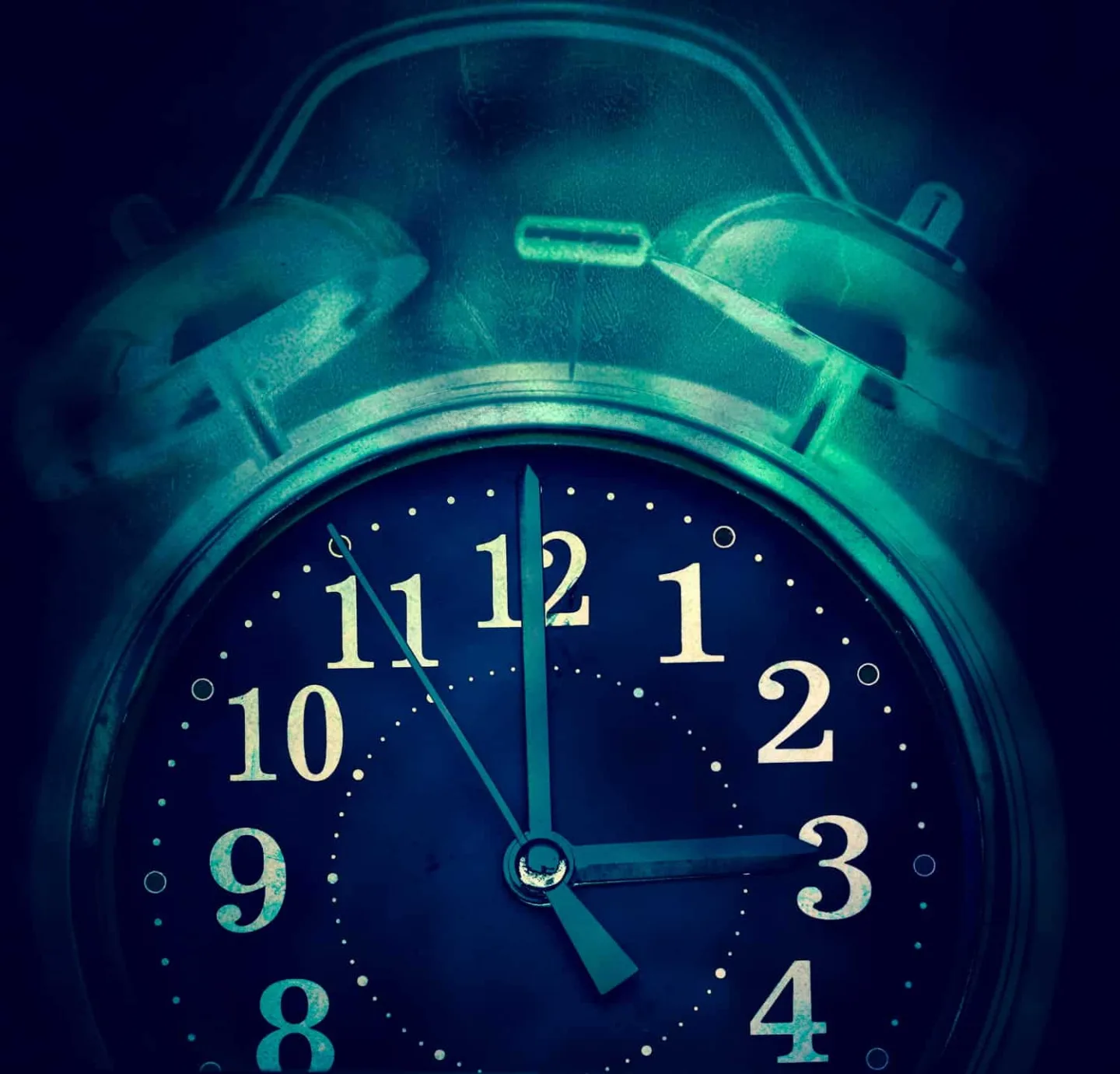 ¿Por qué se despierta a las 3 de la madrugada todas las noches?