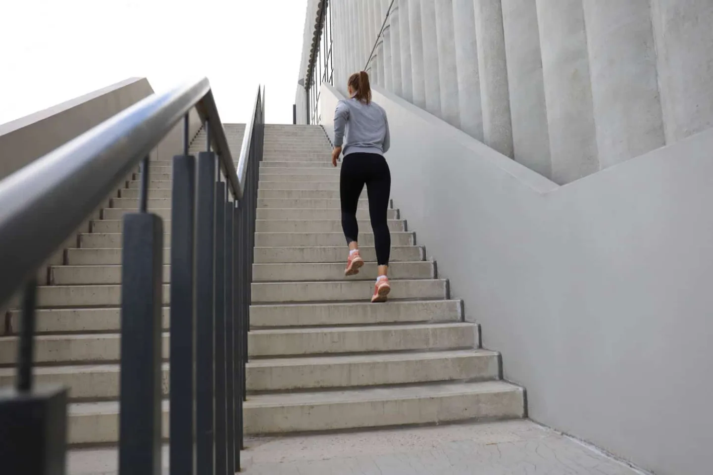 Subir escalones para proteger la salud cardiovascular