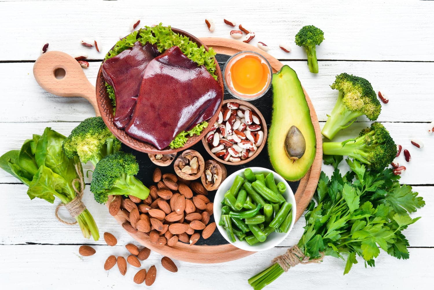 10 alimentos con hierro para combatir la fatiga y la anemia (con ideas fáciles)