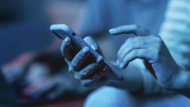 celular con redes sociales