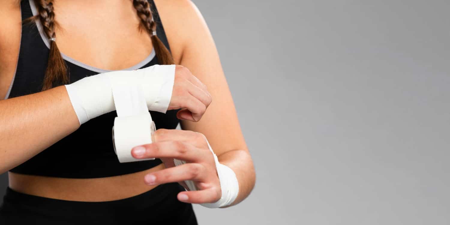 ¿Llevar muñequeras lastradas ayuda realmente a fortalecer los brazos?