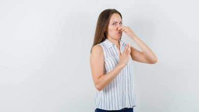 ¿Por qué tienes un olor corporal fuerte y cómo eliminarlo?