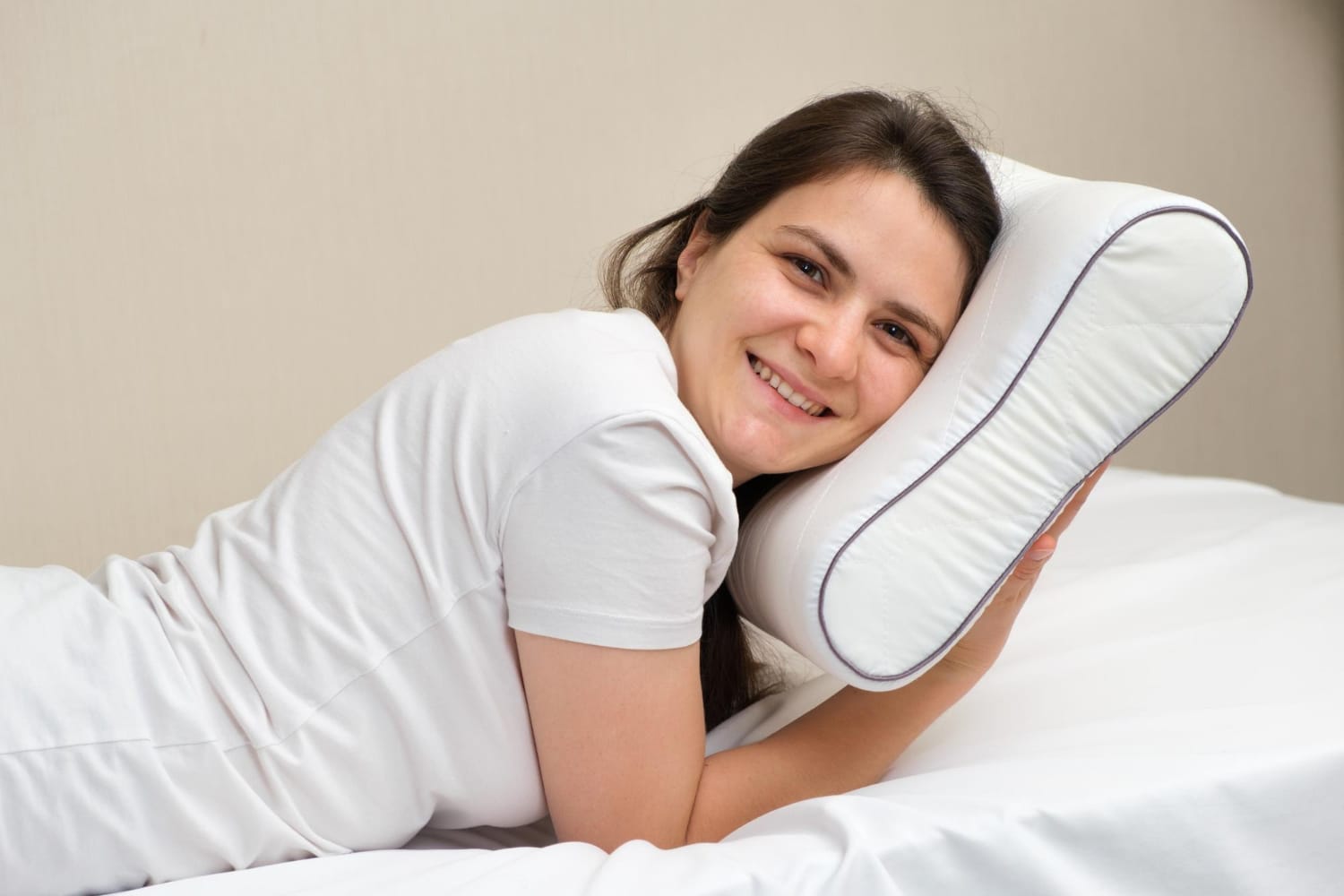 La almohada compensada para aliviar los síntomas de ERGE y conseguir una buena noche de sueño