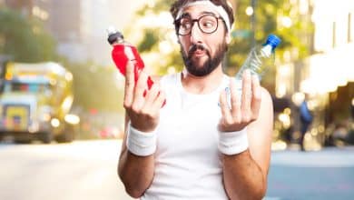 ¿Qué tomar después del ejercicio agua o bebidas con electrolitos