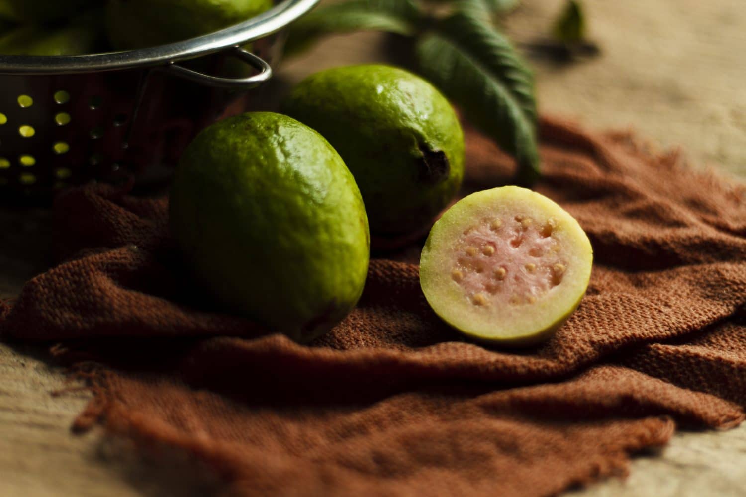 Guayaba la fruta del jugo que cuida tu cerebro y tu corazón