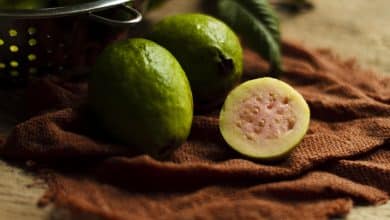 Guayaba la fruta del jugo que cuida tu cerebro y tu corazón