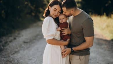 Rasgos genéticos que heredas exclusivamente de tu madre o padre (y los mitos que lo complican)