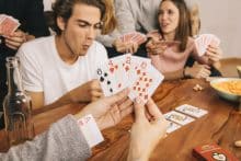 jugar cartas