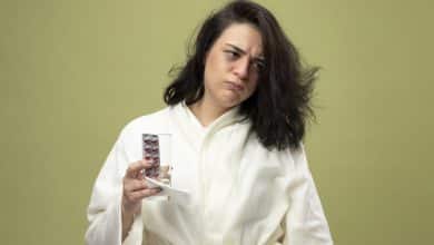 mujer con hormonas desequilibradas