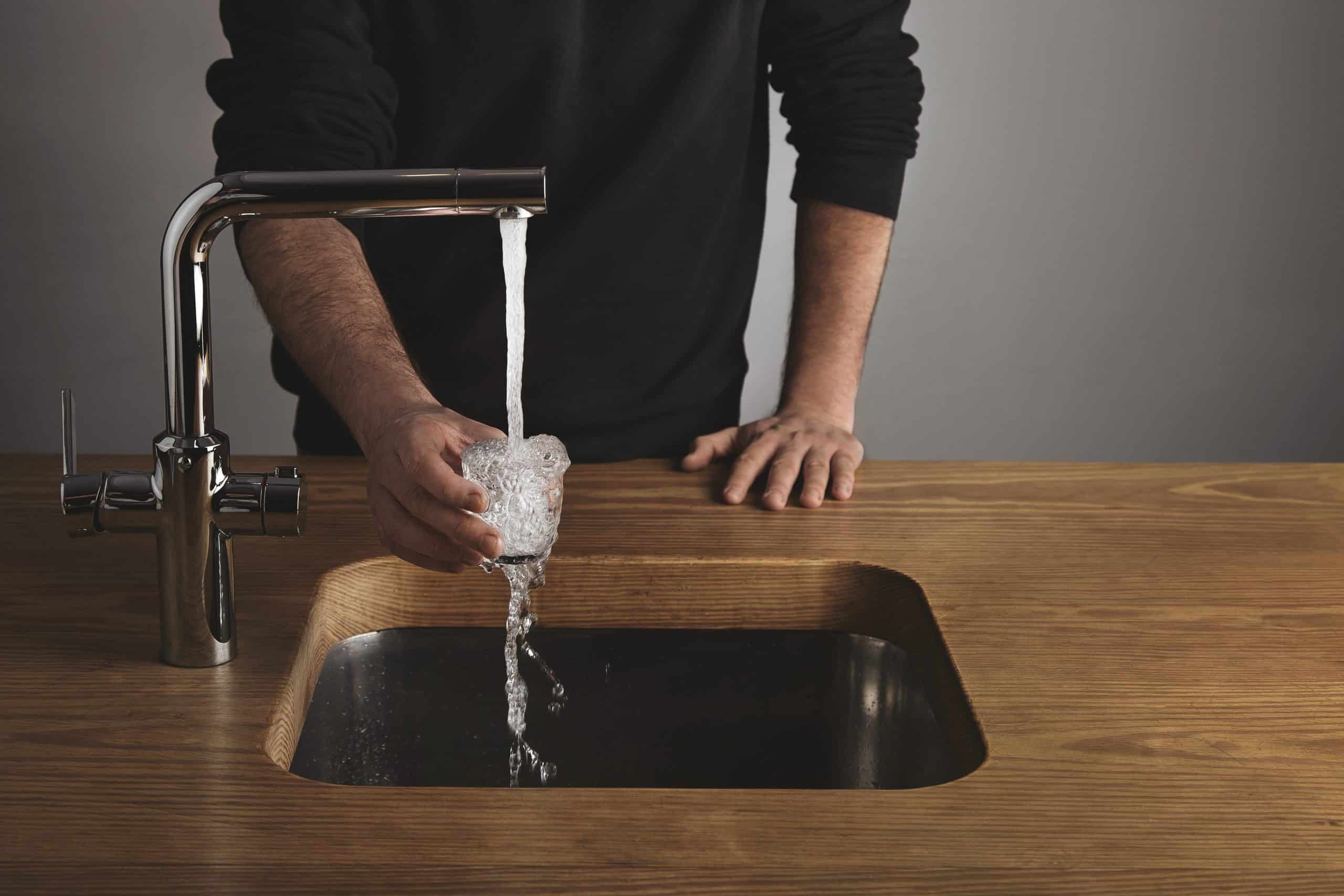 agua del grifo