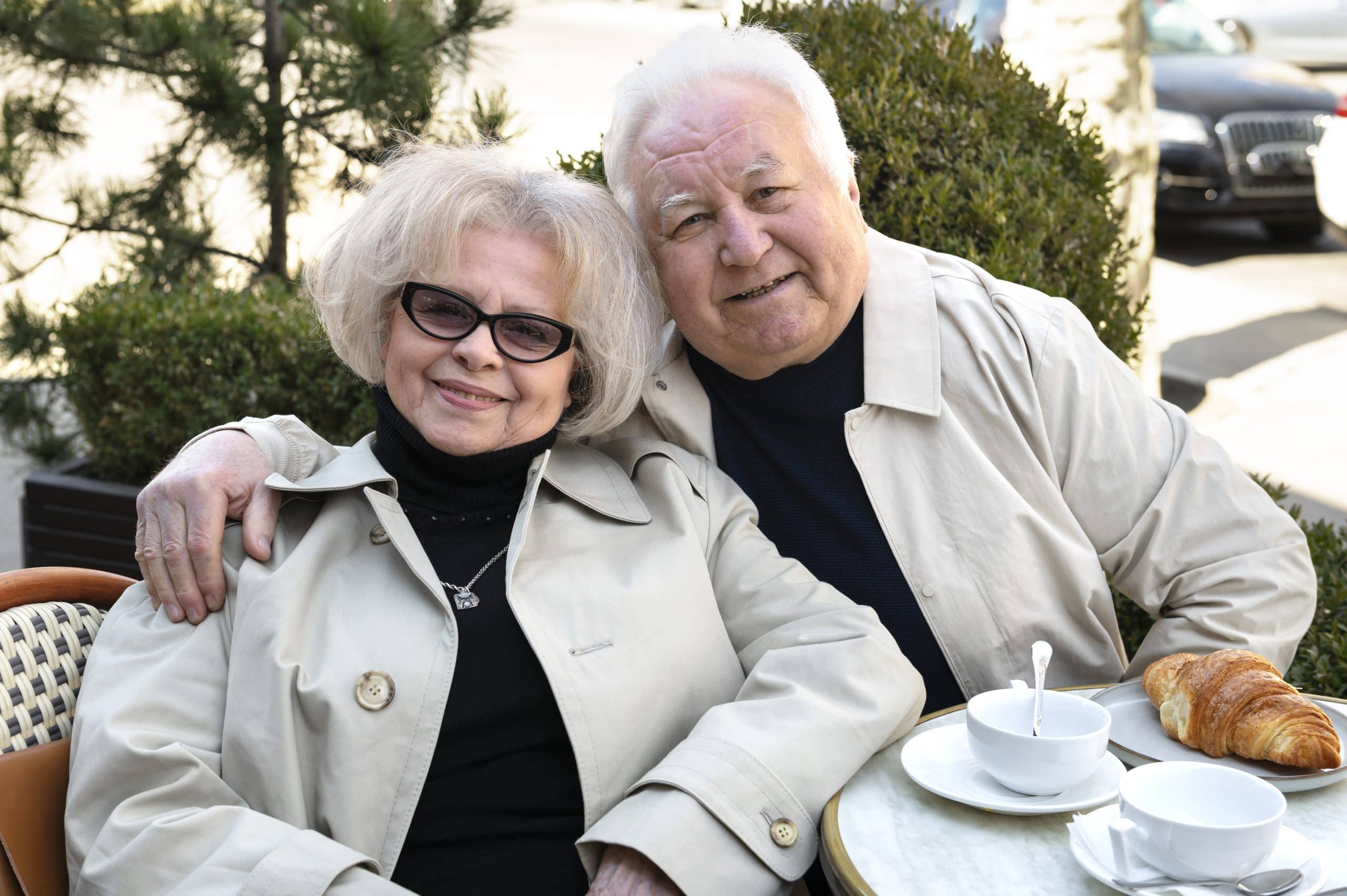 adultos ancianos
